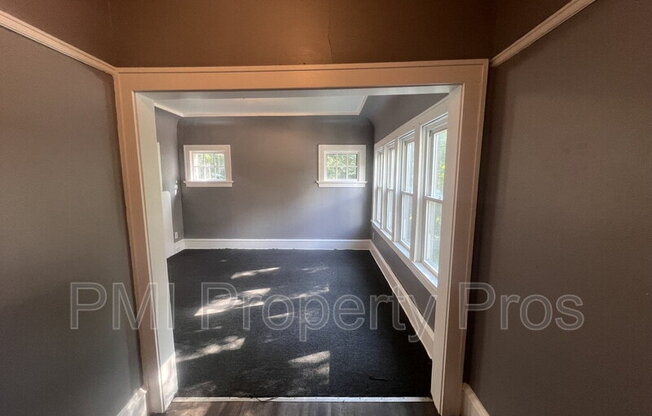 1536 N 38 ST