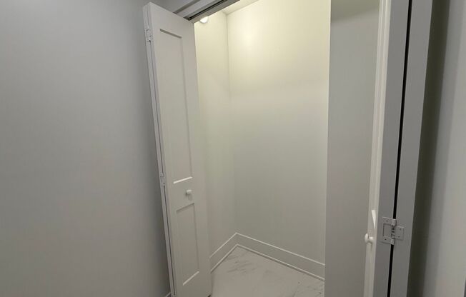 1 bed, 1.5 baths, 689 sqft, $3,395, Unit 209