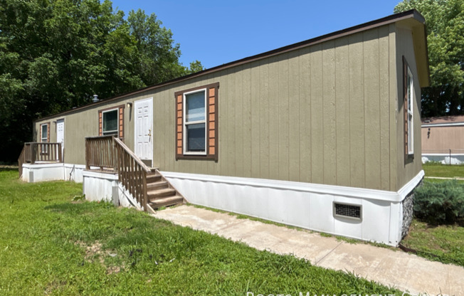1706 S. Lowry Street