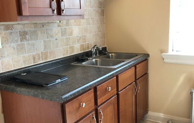 1423 Martha Washington Dr.