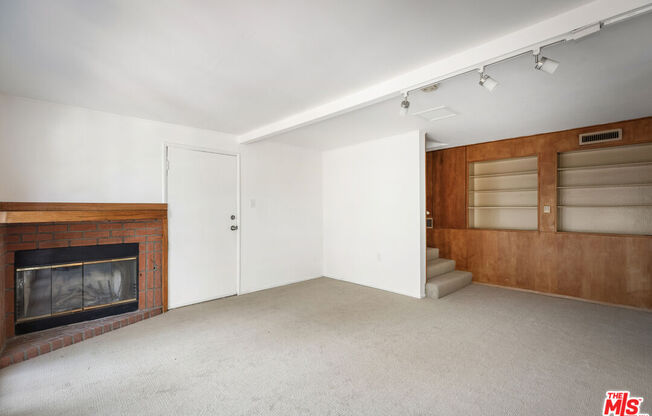 1932 WALCOTT WAY