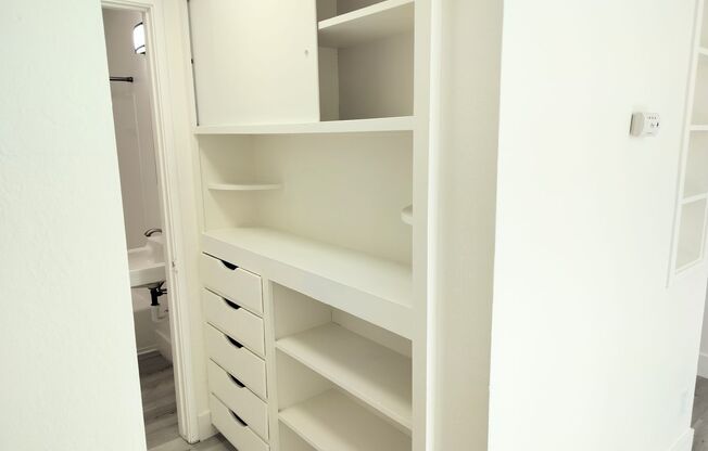 Studio, 1 bath, 350 sqft, $1,425, Unit 5478-19