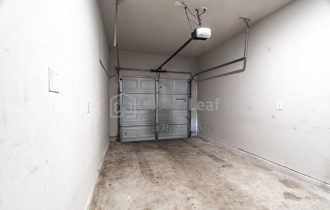 3 beds, 2.5 baths, 1,261 sqft, $1,397, Unit 24