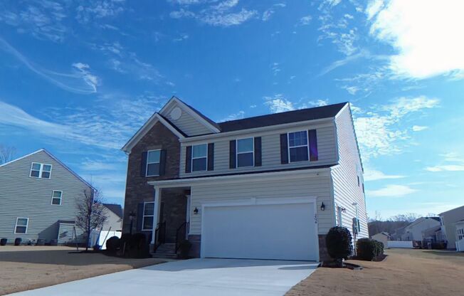 Large Single Home in The Woodlands On Fishers Creek Newport News for Rent