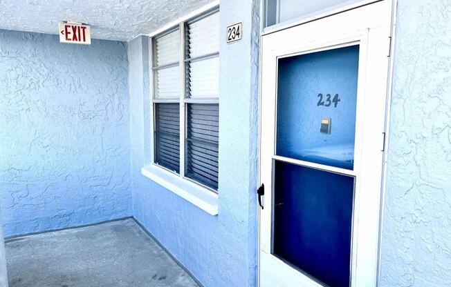 4880 Locust St NE Apt 323