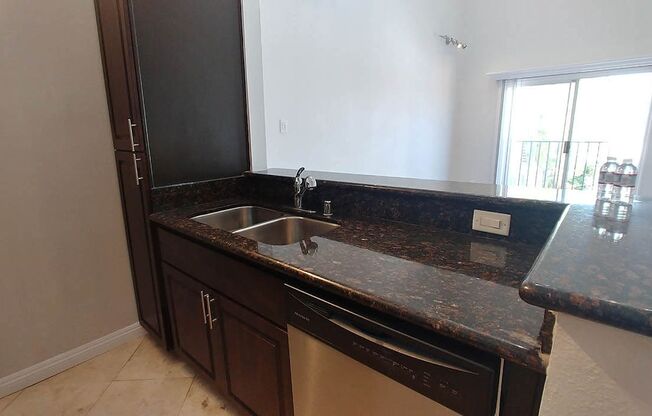 2 beds, 1 bath, 925 sqft, $2,850, Unit 307
