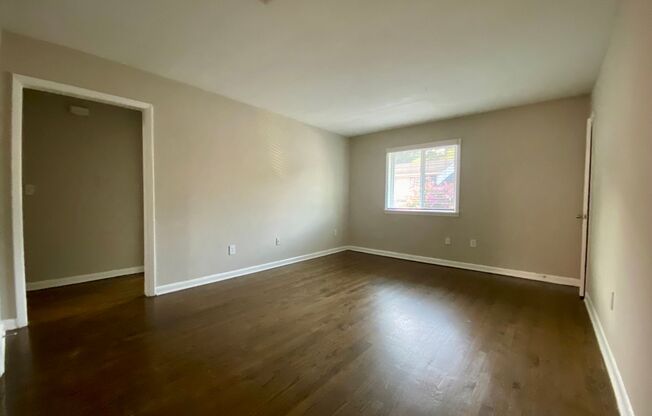 2 beds, 1 bath, 850 sqft, $1,535, Unit 485-C12