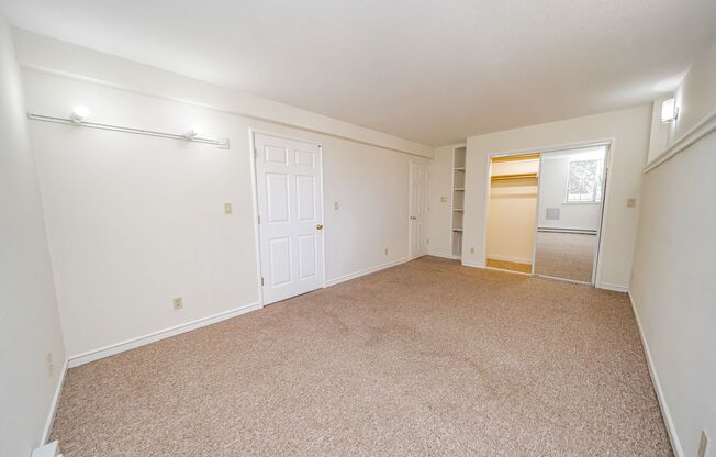 1 bed, 1 bath, $1,595, Unit 2544