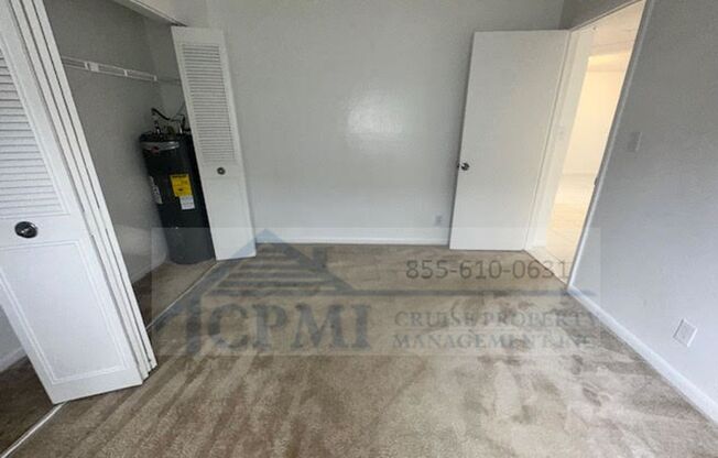 2 beds, 1 bath, 896 sqft, $2,095, Unit B102