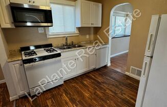 3 beds, 1 bath, $1,200