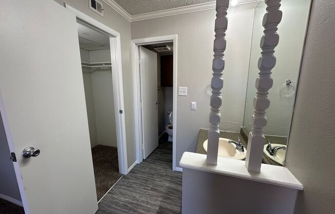 2 beds, 2 baths, 943 sqft, $855, Unit 1110