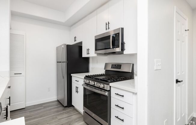 3 beds, 2 baths, 1,350 sqft, $4,198, Unit 101