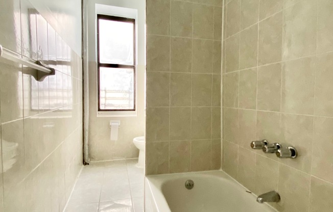 772 NICHOLAS AVE 27