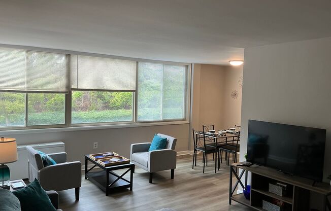 1 bed, 1 bath, $1,595, Unit 508