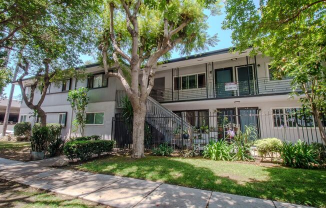 405 W 10th St