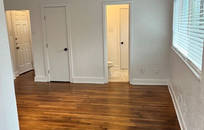 1 bed, 1 bath, 800 sqft, $1,499, Unit 1526-01