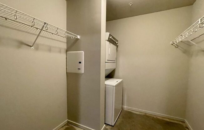 1 bed, 1 bath, 778 sqft, $1,045, Unit 121