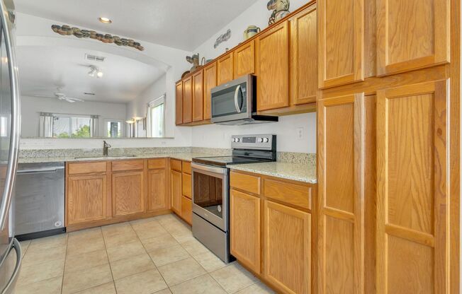 Beautiful 3 bedroom, 2 bath in great Mesa location!