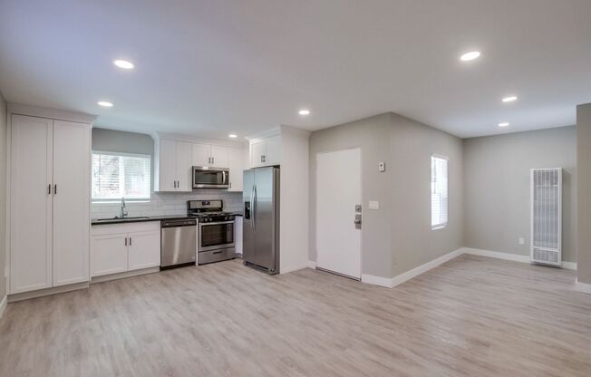 2 beds, 2 baths, 780 sqft, $3,095, Unit 4747