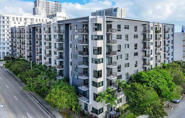 exterior view of Berkshire Coral Gables luxury Miami apartments