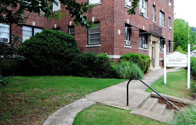 Studio, 1 bath, 636 sqft, $750, Unit B-15