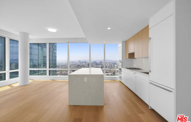 2 beds, 2 baths, 1,305 sqft, $4,800, Unit 2811