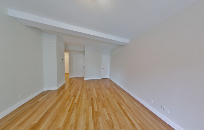 Studio, 1 bath, $3,795, Unit 5L