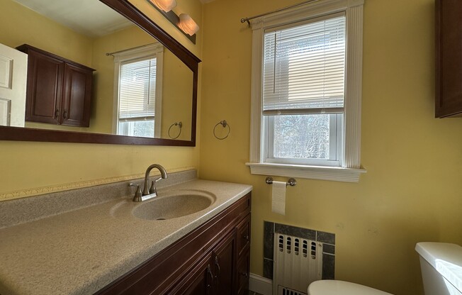 4 beds, 1.5 baths, 1,632 sqft, $3,800