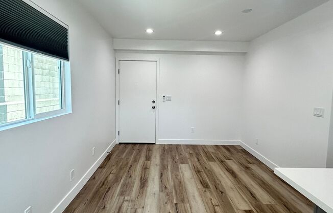 1 bed, 1 bath, 750 sqft, $2,195, Unit 13