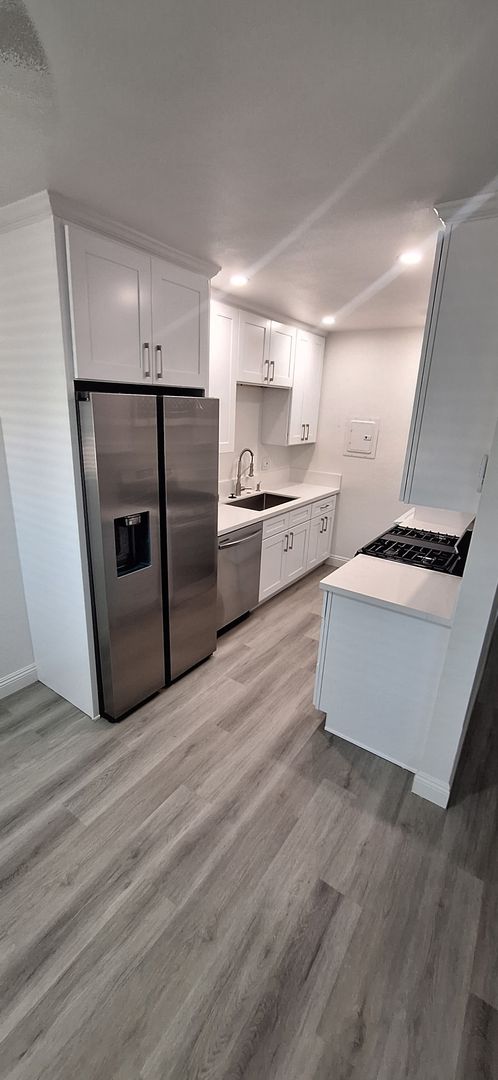 2 beds, 2 baths, 850 sqft, $2,795, Unit Unit 2