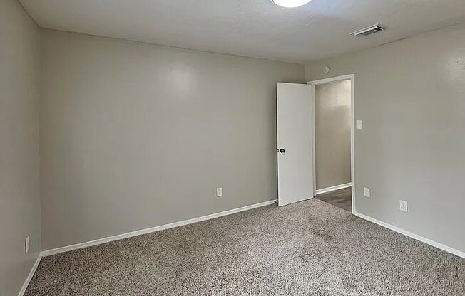 3327 SYCAMORE SPG DR