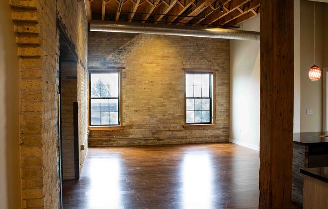 1 bed, 1 bath, 1,039 sqft, $2,525, Unit 307