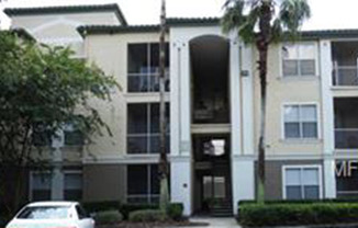 RIVERVIEW:  3rd Floor Condo - 1 Bed/1 Bath AVAILABLE August 1st!