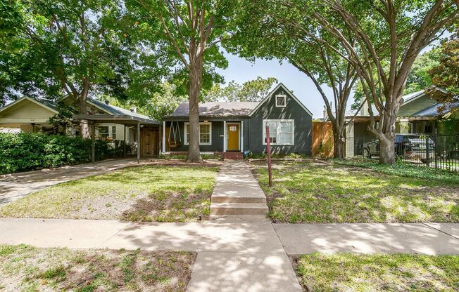 Arlington Heights Bungalow