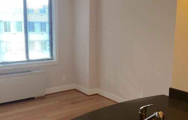 Studio, 1 bath, 469 sqft, $2,145, Unit 0607