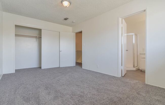 2 beds, 2 baths, $1,299, Unit 3600-W