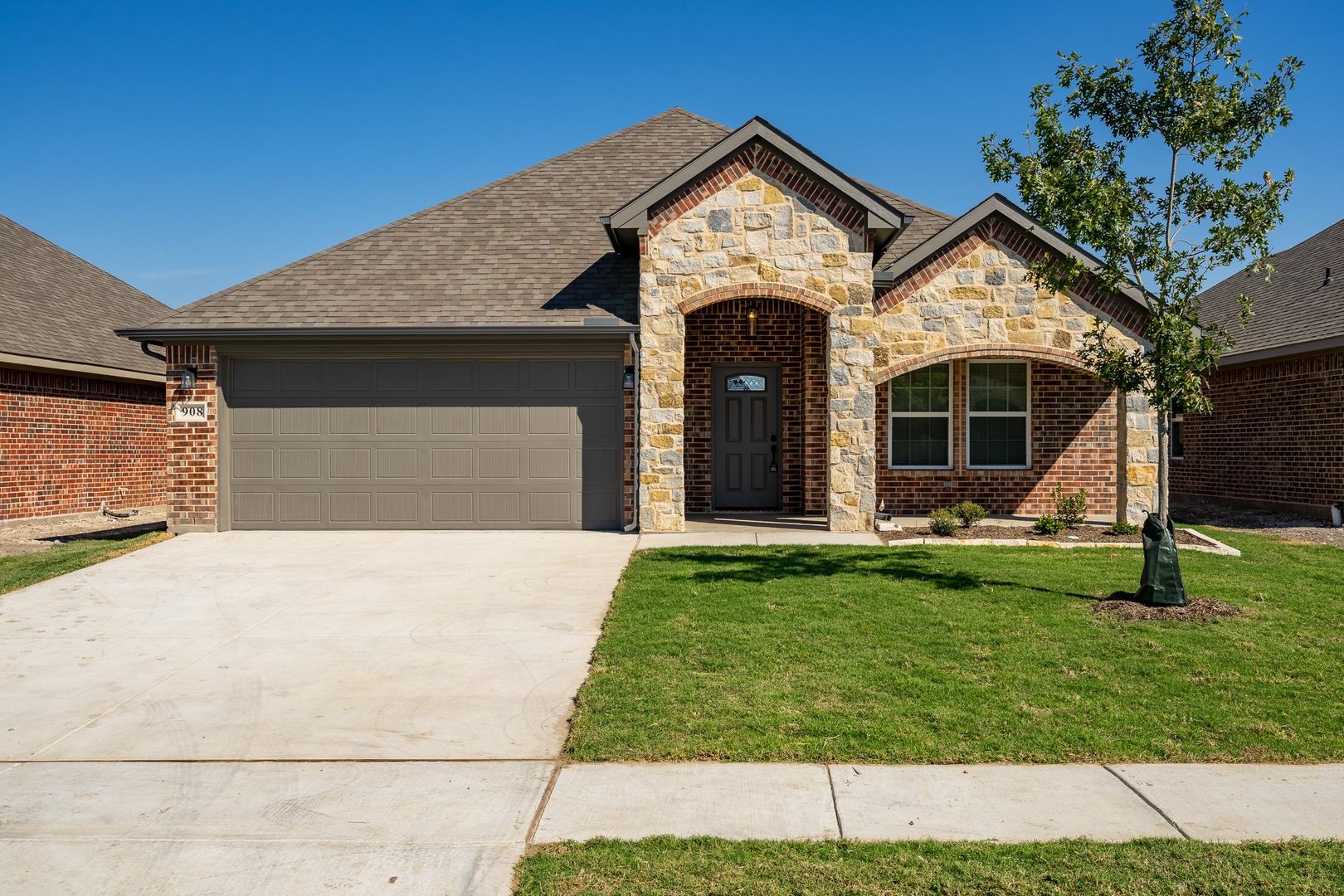 Modern Open-Concept 3-Bedroom Home with Premium Upgrades & Private Suite