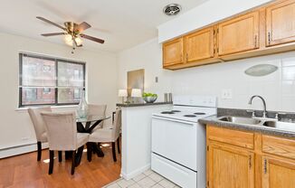 1 bed, 1 bath, $1,450, Unit 301