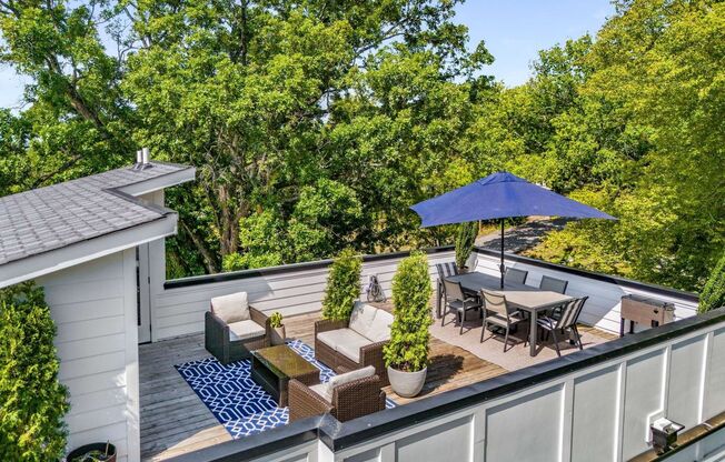 Prestine North Nashville 4 Bedroom Home With Rooftop Deck