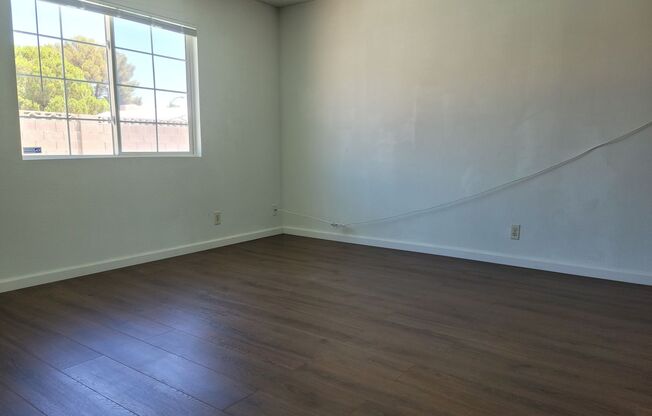 4 beds, 2 baths, $2,500