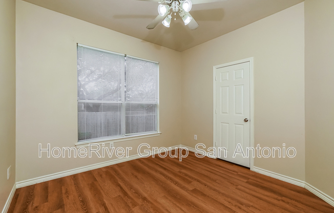 7105 TOURANT RD