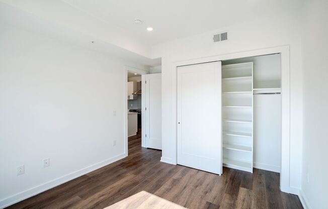 1 bed, 1 bath, 675 sqft, $1,425, Unit 405