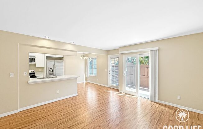 SD: Two-Story 2BD/2BA Corner Townhome in Clairemont w/ Wrap-Around Patio, In-Unit Laundry & Community Pool!