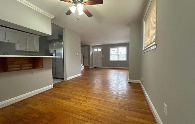 Three-Bedroom House In Parkville