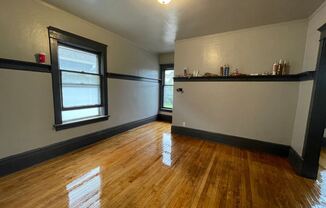 2507-2513 N Buffum
