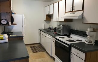 1 bed, 1 bath, $500