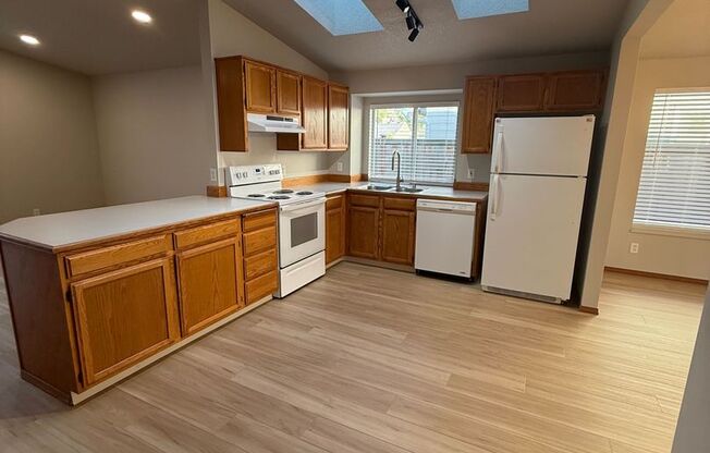 Newly Renovated 3B/2Ba Home in Quiet Neighborhood!