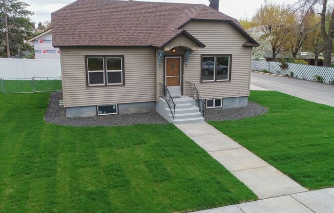 Fully updated 2 Bed 1 Bath Valley home.  Hardwoods Fully updated Bath / Kitchen