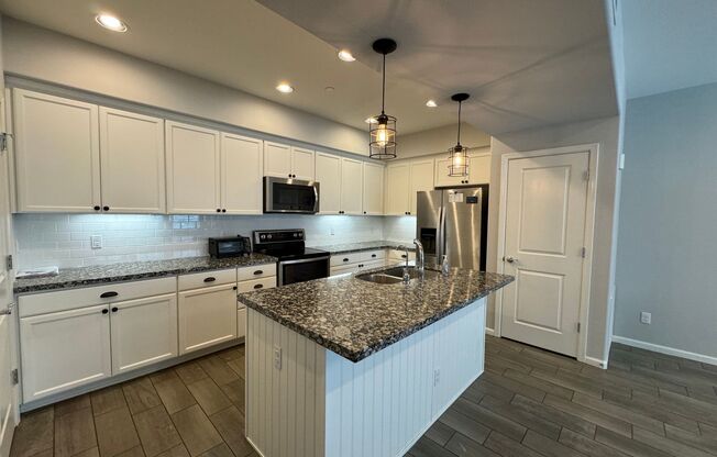 Very nice 2 bedroom 2 Bath townhouse!