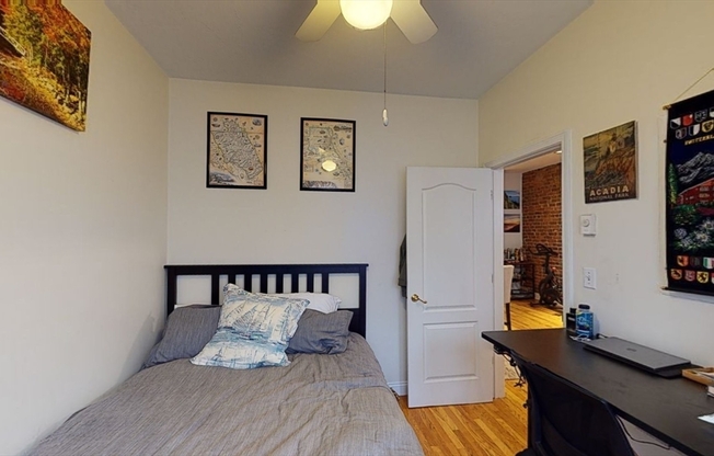 2 beds, 1 bath, 750 sqft, $3,695, Unit 11